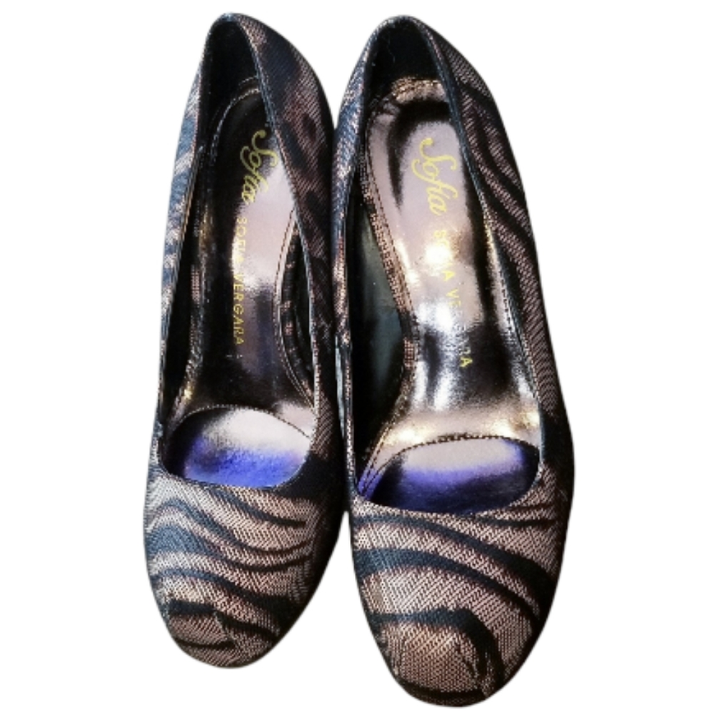 Sofia Vergara Fondue Leopard Print Heels. Size 6